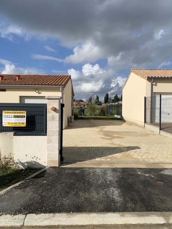 Création d'un allée en pavés sur la commune de Talence proche Bordeaux 